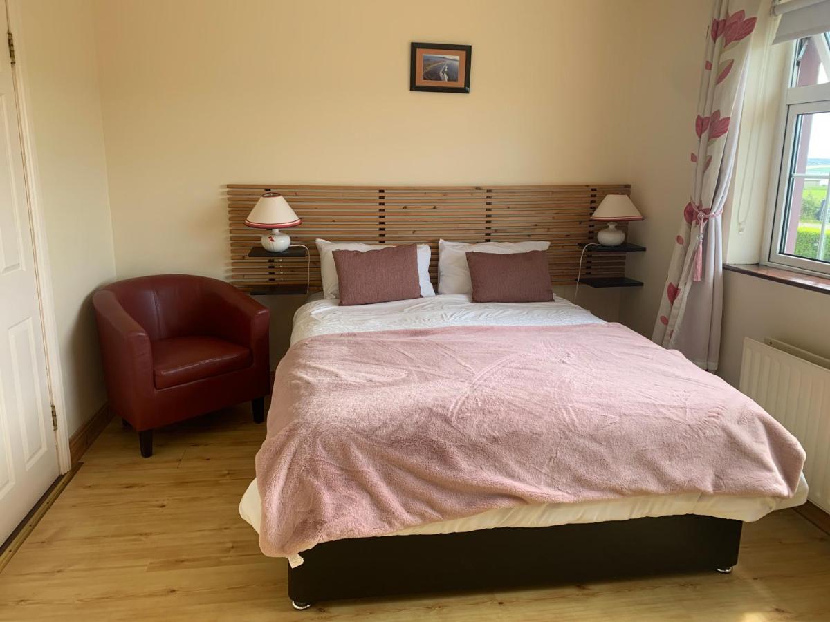 Brownes Bed and Breakfast Emlagh East Exteriör bild