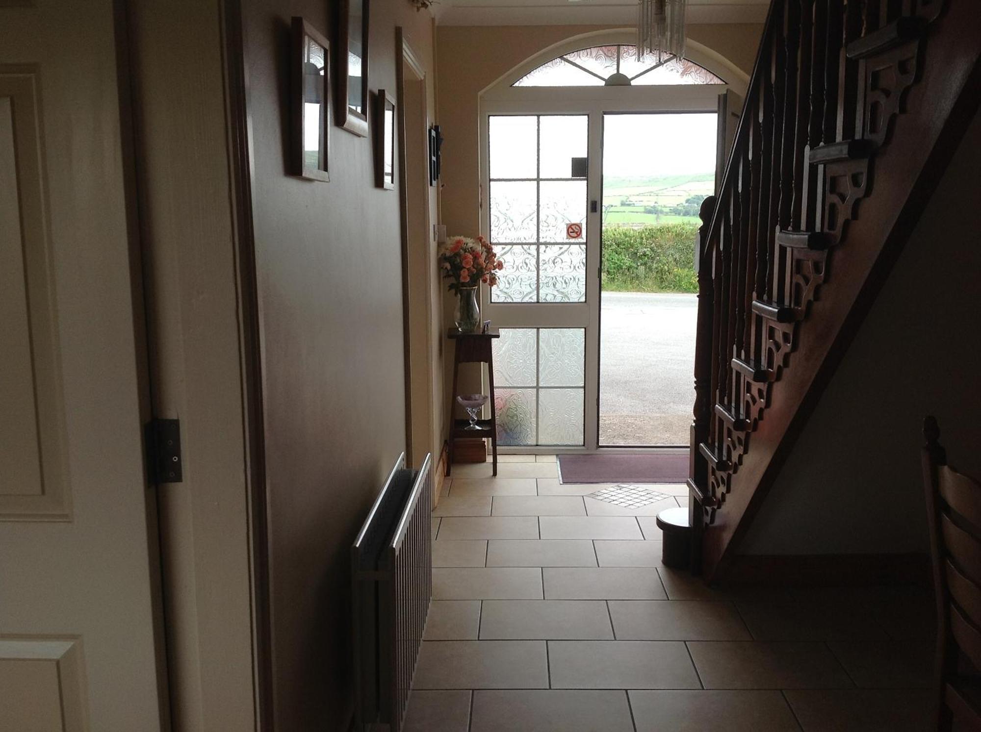 Brownes Bed and Breakfast Emlagh East Exteriör bild