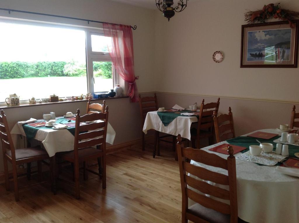 Brownes Bed and Breakfast Emlagh East Exteriör bild