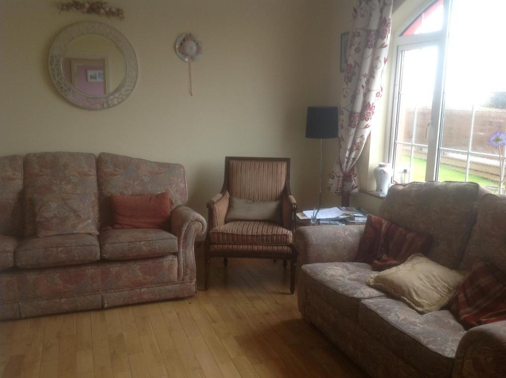Brownes Bed and Breakfast Emlagh East Exteriör bild